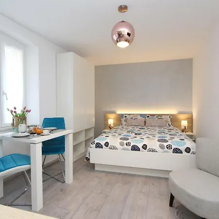 Studio Apartment Kris Rovinj Exterior photo